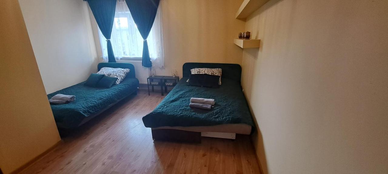 Apartament Alcatraz Z Kominkiem كاميين غورا المظهر الخارجي الصورة