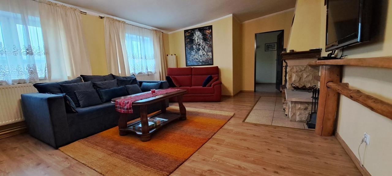 Apartament Alcatraz Z Kominkiem كاميين غورا المظهر الخارجي الصورة